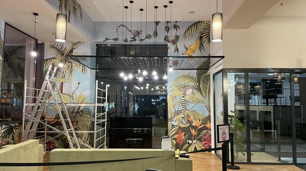 Boutique hotel lobby fit-out